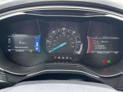 Used 2019 Ford Fusion SE image 33
