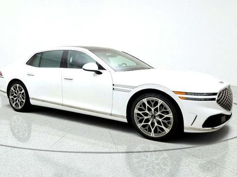 Used 2025 Genesis G90 3.5T AWD/4WD image 3