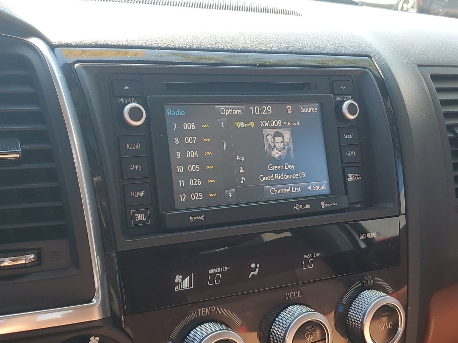 Used 2019 Toyota Sequoia Platinum AWD/4WD image 26
