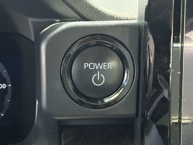 Certified 2024 Toyota Tacoma Limited AWD/4WD image 19