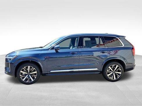 Certified 2026 Volvo XC90 B6 Core w/ Protection Package image 4