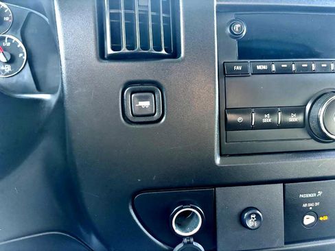 Used 2019 Chevrolet Express 2500 w/ Driver Convenience Package image 23