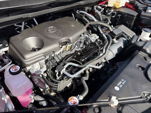 Certified 2025 Toyota Sienna LE w/ LE Plus Package FWD image 22