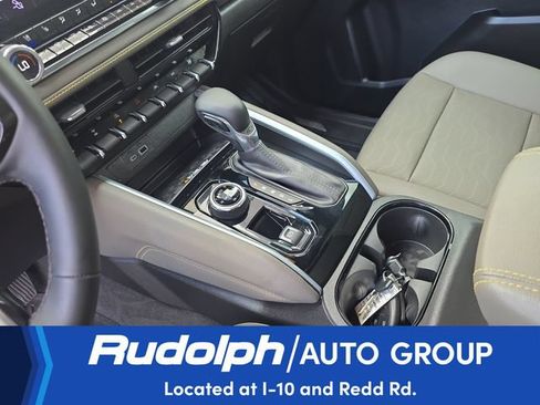 Used 2025 Chevrolet Colorado ZR2 w/ Off-Road Front Bumper Package AWD/4WD image 26