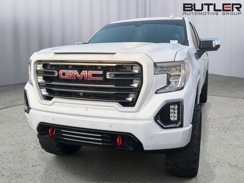 Used 2020 GMC Sierra 1500 AT4 w/ Off-Road Performance Package AWD/4WD image 6