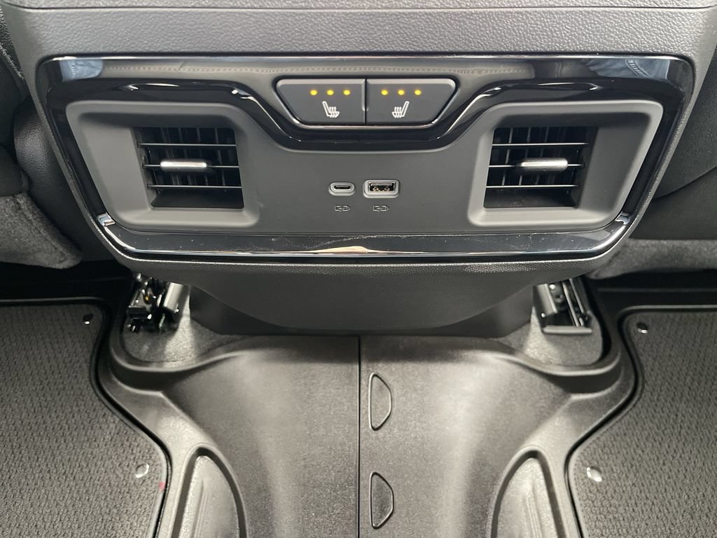 New 2026 GMC Sierra 1500 AT4 w/ AT4 Premium Package AWD/4WD image 22