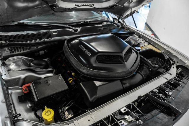 Used 2015 Dodge Challenger R/T Plus RWD image 43