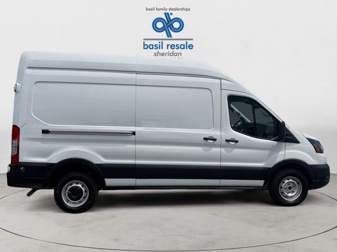 Used 2024 Ford Transit 250 148 High Roof RWD image 8