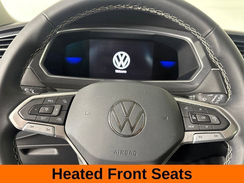Used 2023 Volkswagen Tiguan SE w/ Panoramic Sunroof Package AWD/4WD image 12
