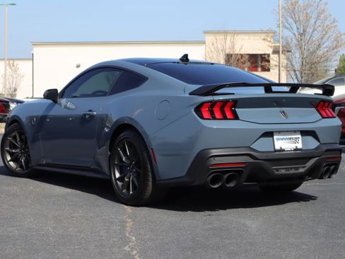 Used 2025 Ford Mustang Dark Horse image 3