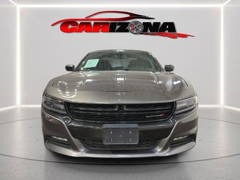 Used 2018 Dodge Charger R/T image 2