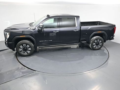 New 2026 GMC Sierra 2500 Denali w/ Denali Reserve Package image 21