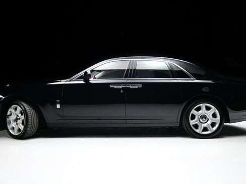 Used 2012 Rolls-Royce Ghost RWD image 26