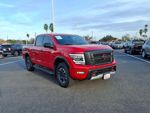 Used 2024 Nissan Titan PRO-4X w/ Pro-4x Utility Package image 7