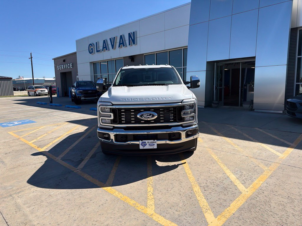 New 2027 Ford F350 Lariat w/ Lariat Premium Package AWD/4WD image 2
