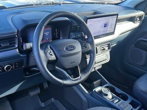 Certified 2025 Ford Maverick XLT w/ Equipment Group 301A image 17