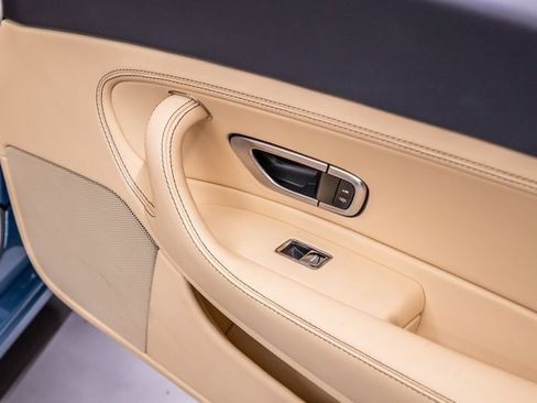 Used 2011 Bentley Continental GTC image 46