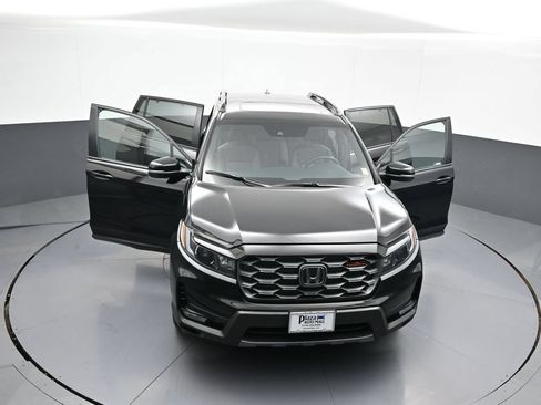 Certified 2023 Honda Passport TrailSport image 46