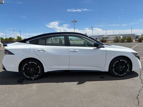 New 2026 Nissan Sentra SR image 7