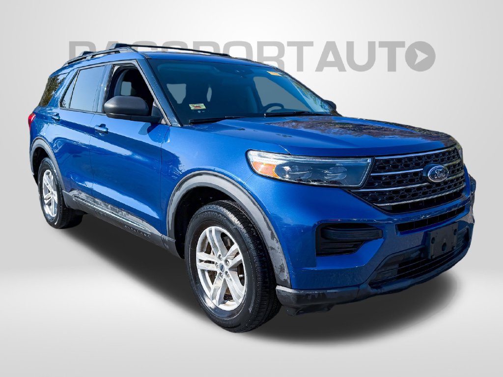 Used 2021 Ford Explorer XLT AWD/4WD image 2
