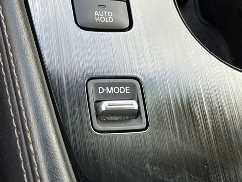 Certified 2023 Nissan Rogue Platinum w/ Platinum Premium Package image 37