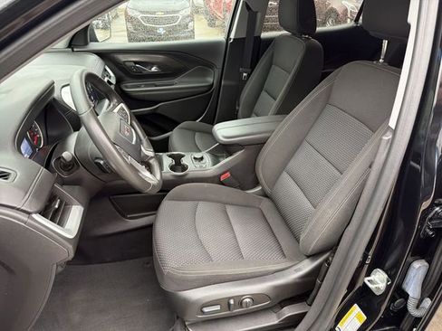 Used 2023 GMC Terrain SLE w/ Driver Convenience Package image 13