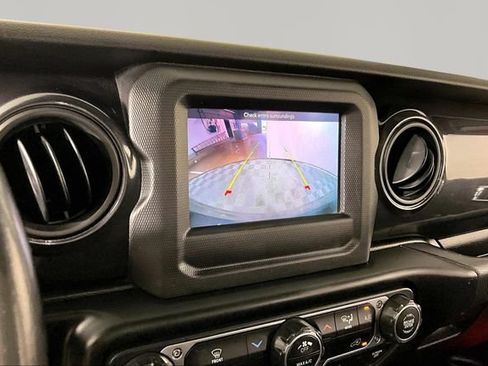 Used 2022 Jeep Wrangler Unlimited Sport AWD/4WD image 13
