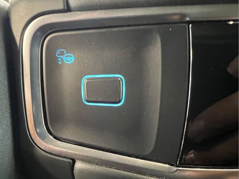 Used 2025 Ford Expedition Active AWD/4WD image 22