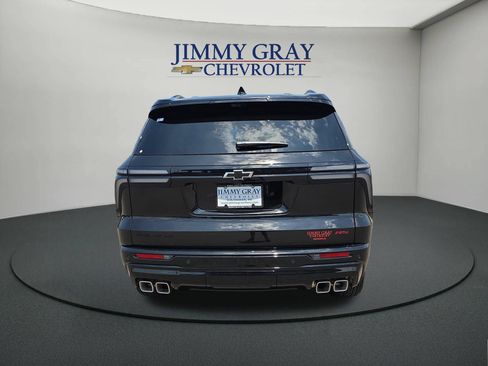New 2026 Chevrolet Traverse RS FWD image 4