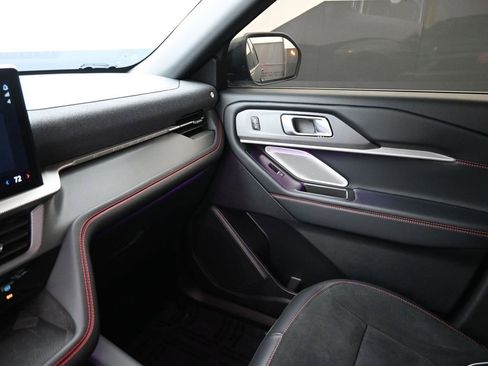 Used 2025 Ford Explorer ST w/ Sun And Sound Package image 29