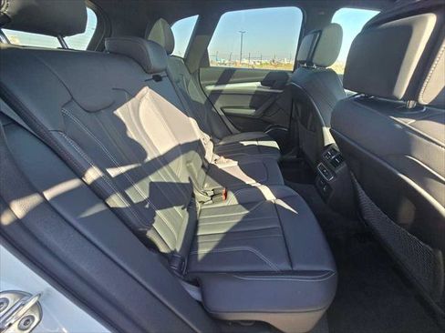 Used 2025 Audi Q5 2.0T Premium image 14