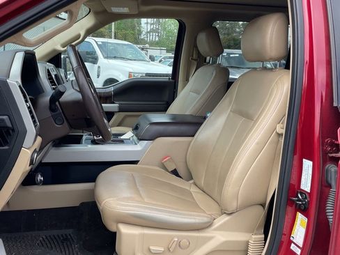 Used 2018 Ford F150 Lariat w/ Equipment Group 502A Luxury image 6