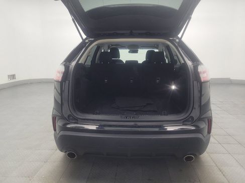 Used 2020 Ford Edge SE FWD image 29