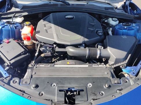 Used 2017 Chevrolet Camaro LT image 10
