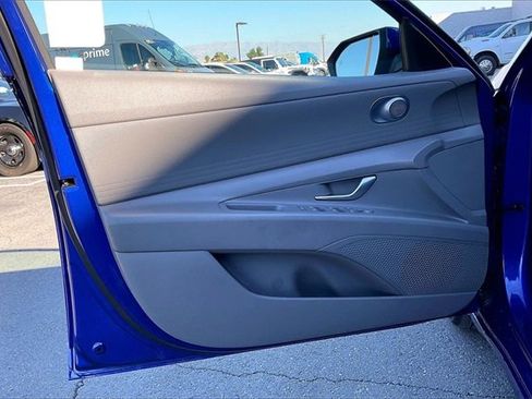 Used 2023 Hyundai Elantra SEL image 22
