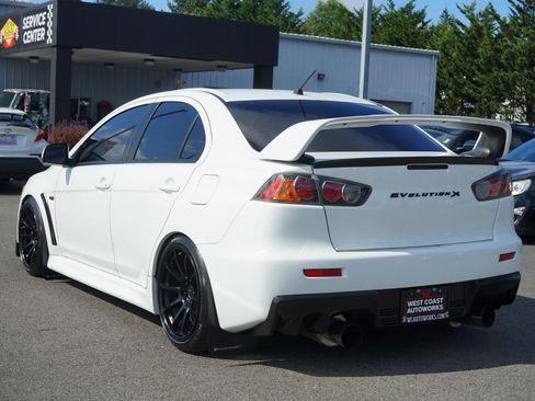 Used 2010 Mitsubishi Lancer Evolution GSR AWD/4WD image 3