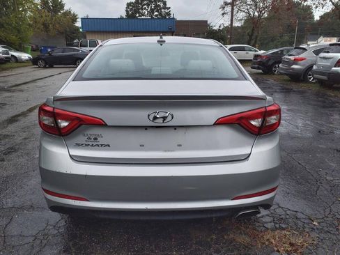 Used 2016 Hyundai Sonata SE FWD image 4