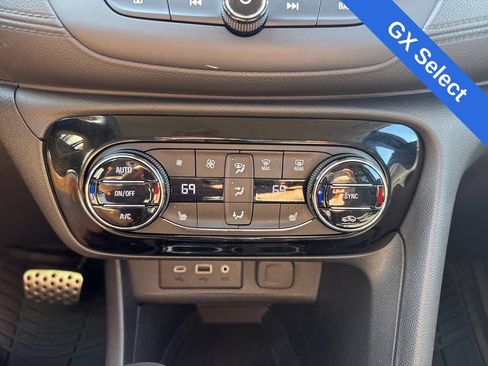Used 2023 Buick Encore GX Select w/ Sport Touring Package AWD/4WD image 18