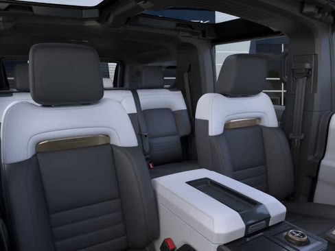 New 2025 GMC Hummer EV 2X image 24