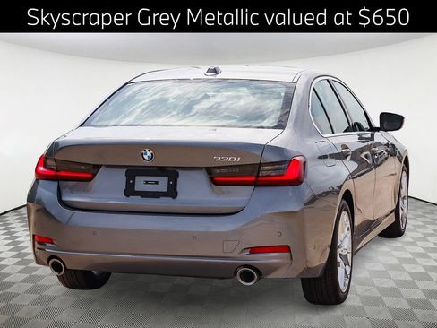 Certified 2025 BMW 330i Sedan RWD image 5