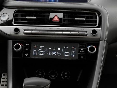 Used 2025 Genesis G70 3.3T Advanced w/ Sport Prestige Package image 15