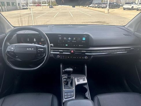 Used 2026 Kia Sportage EX w/ EX Panorama Roof Package image 18