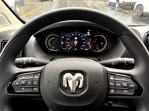 New 2026 RAM ProMaster 3500 w/ Premium Convenience Group image 19