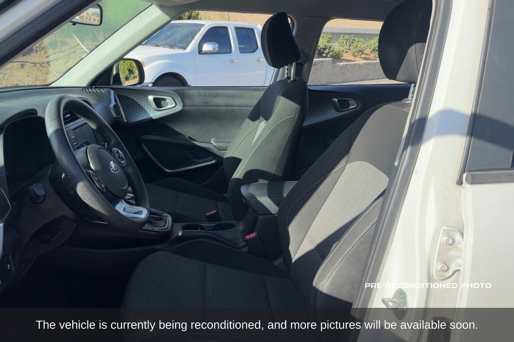 Used 2020 Kia Soul S FWD image 11