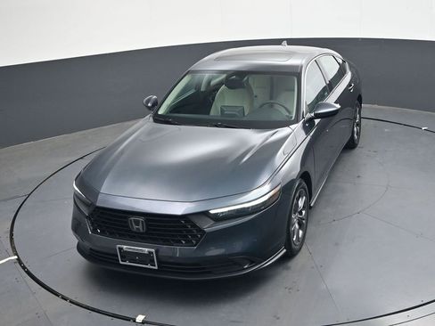 Used 2023 Honda Accord EX image 20