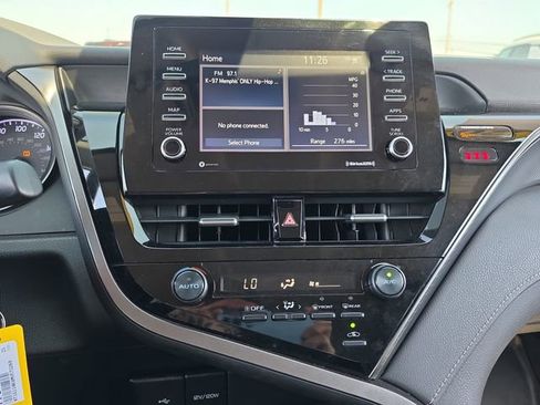Used 2021 Toyota Camry SE FWD image 22