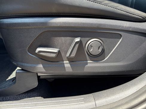 Used 2024 Kia Sorento S FWD image 23
