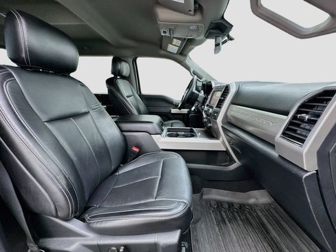 Used 2020 Ford F250 Lariat w/ Lariat Value Package AWD/4WD image 19