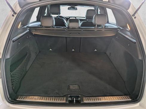 Used 2019 Mercedes-Benz GLC 300 image 7