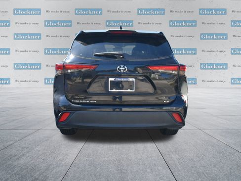 Used 2023 Toyota Highlander L image 6